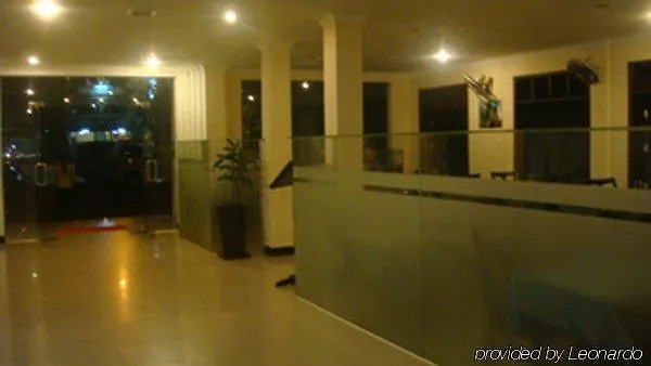 Skyway Hotel