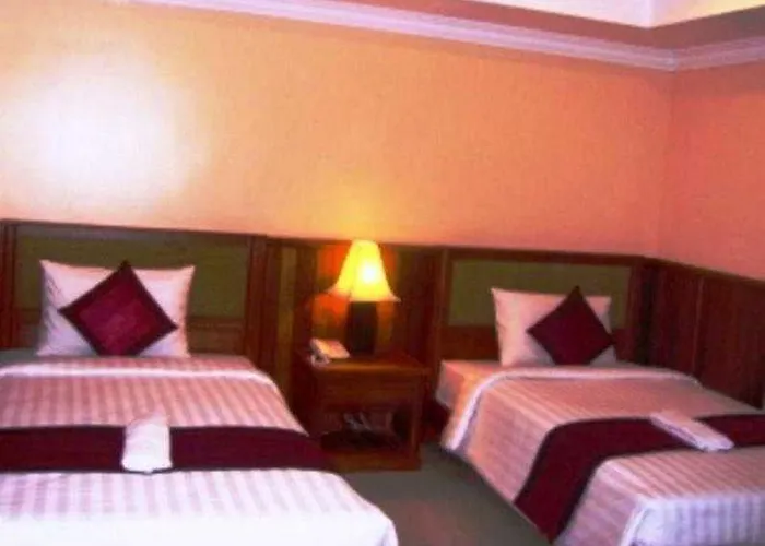 Hotel Skyway 3*